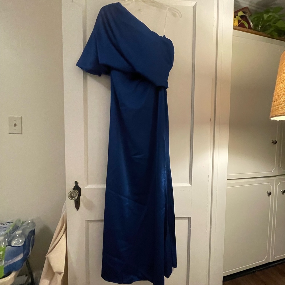 Elegant Blue One-Shoulder Dress